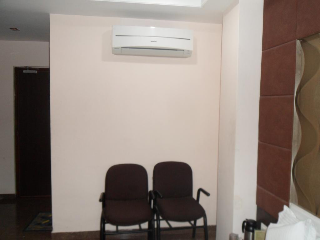 Hotel Silver Plaza Ahmedabad Cameră foto